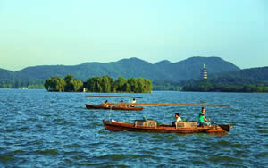 Tours From Suzhou: 1 Day Hangzhou Highlights Tour by Train