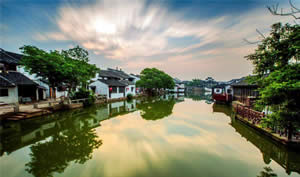 Flexible Tongli Water Town Discovery Tour with Boat Ride & Lunch