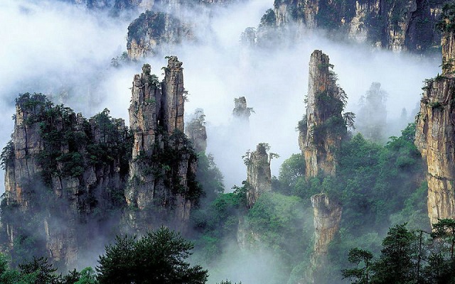Zhangjiajie National Forest Park.jpg