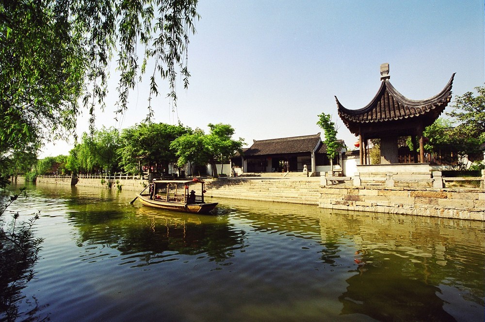Suzhou_Tour_Guangfu_Ancient_Town.JPG