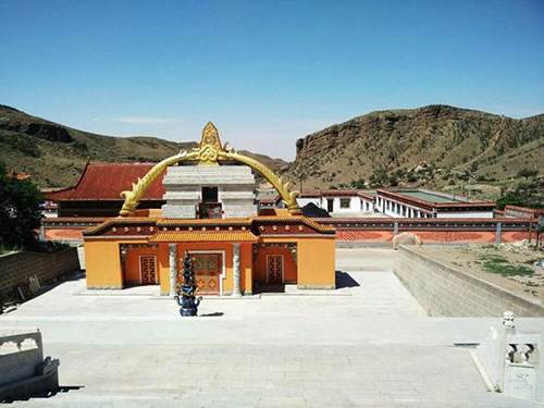 China_Tibet_Tour_Tibet_Travel_Guide_Tibet_Private_Tours_Tibet_Lhasa_Highlights_Potala_Palace_01.jpg