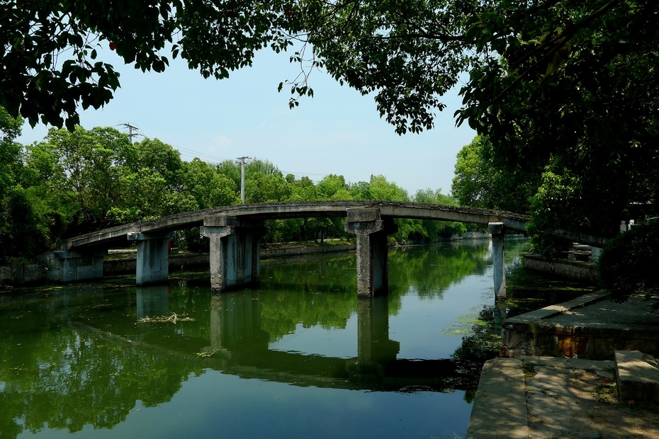 Shanghai Water Town Jinze Water Town Yingxiang_Bridge.jpg