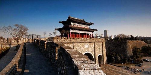 nanjing_city_wall_of_ming_dynasty2.jpg