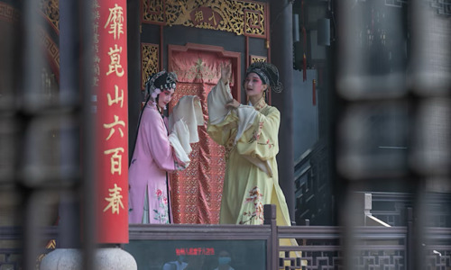 old-stage-zhouzhuang old-stage-zhouzhuang