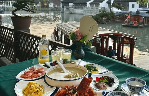 canal-side-lunch canal-side-lunch